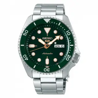 Seiko 5 Sports Sports Style Stainless Steel / Green – Gold / Bracelet
